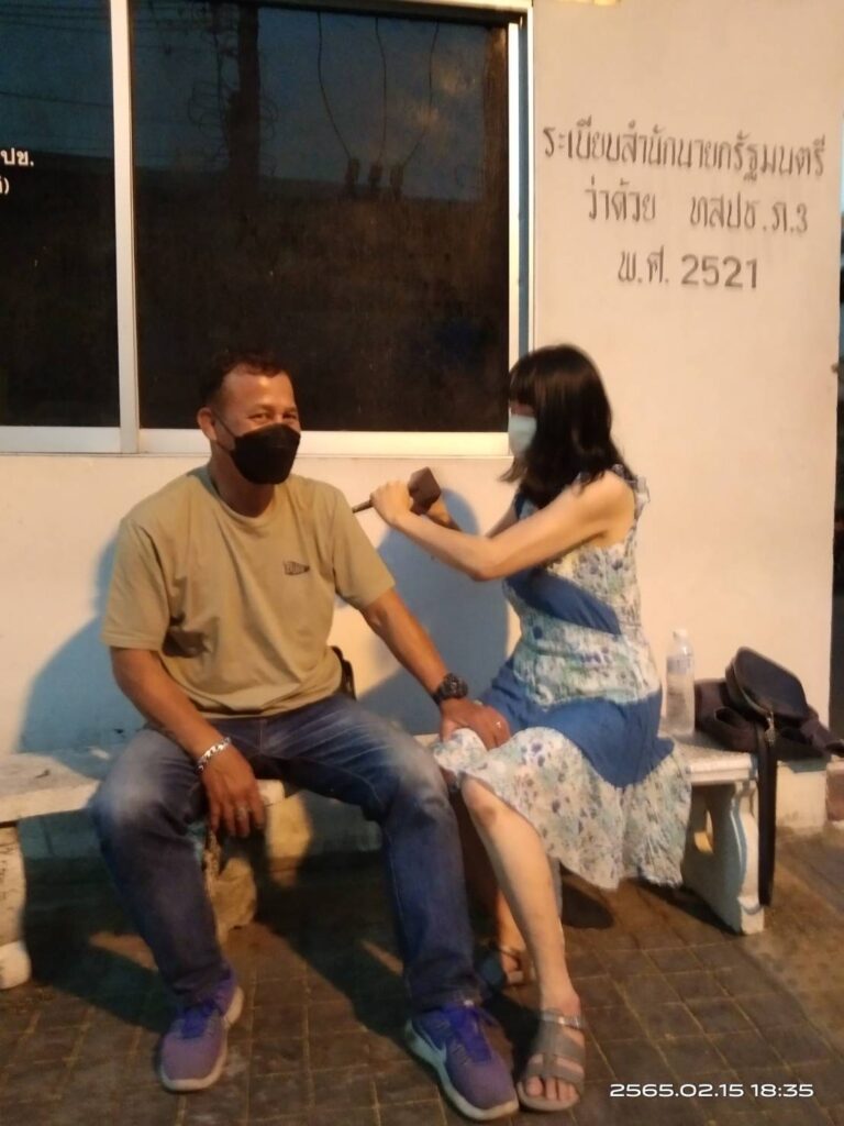 トークセンの施術風景